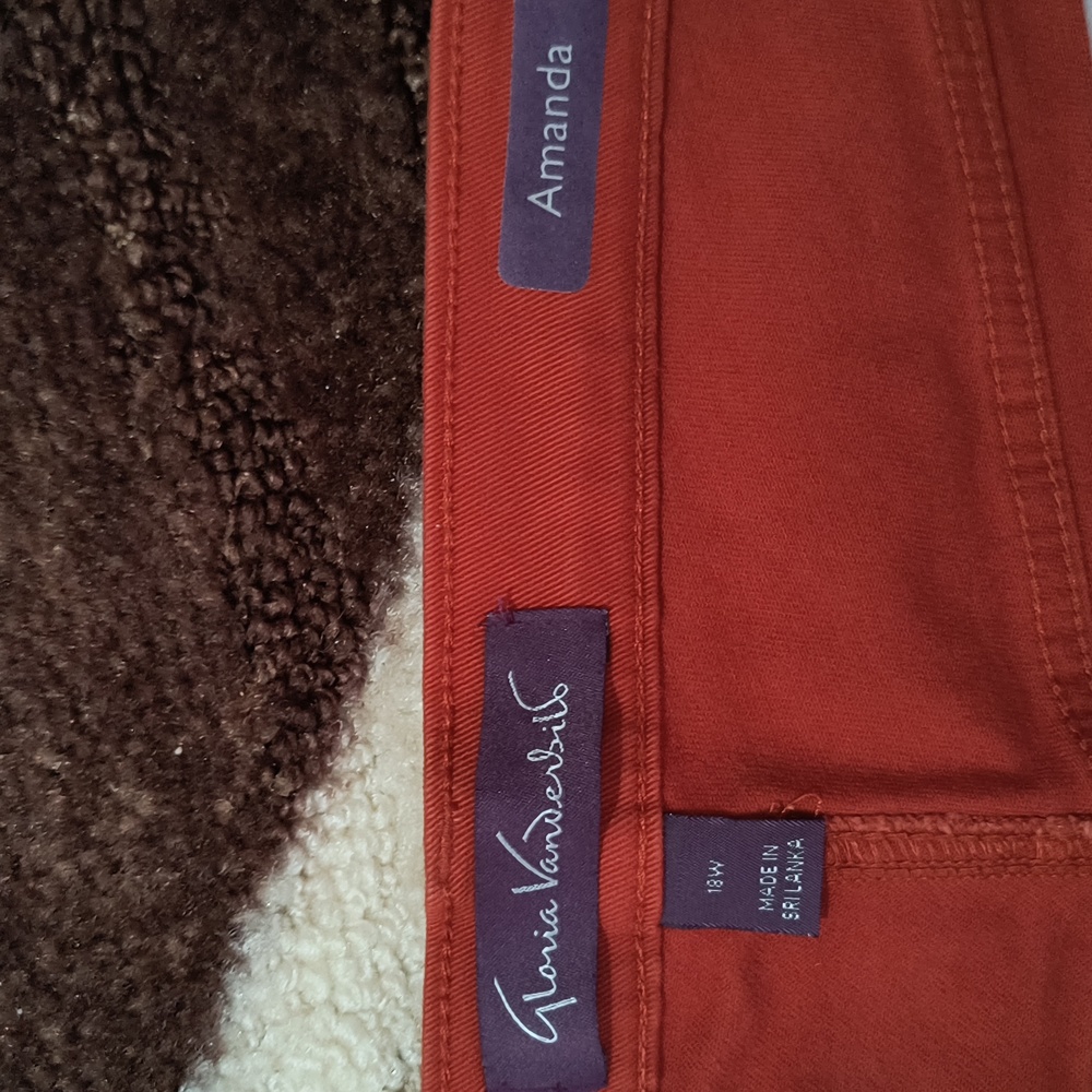 Gloria Vanderbilt Amanda Pants - Picture 3 of 4